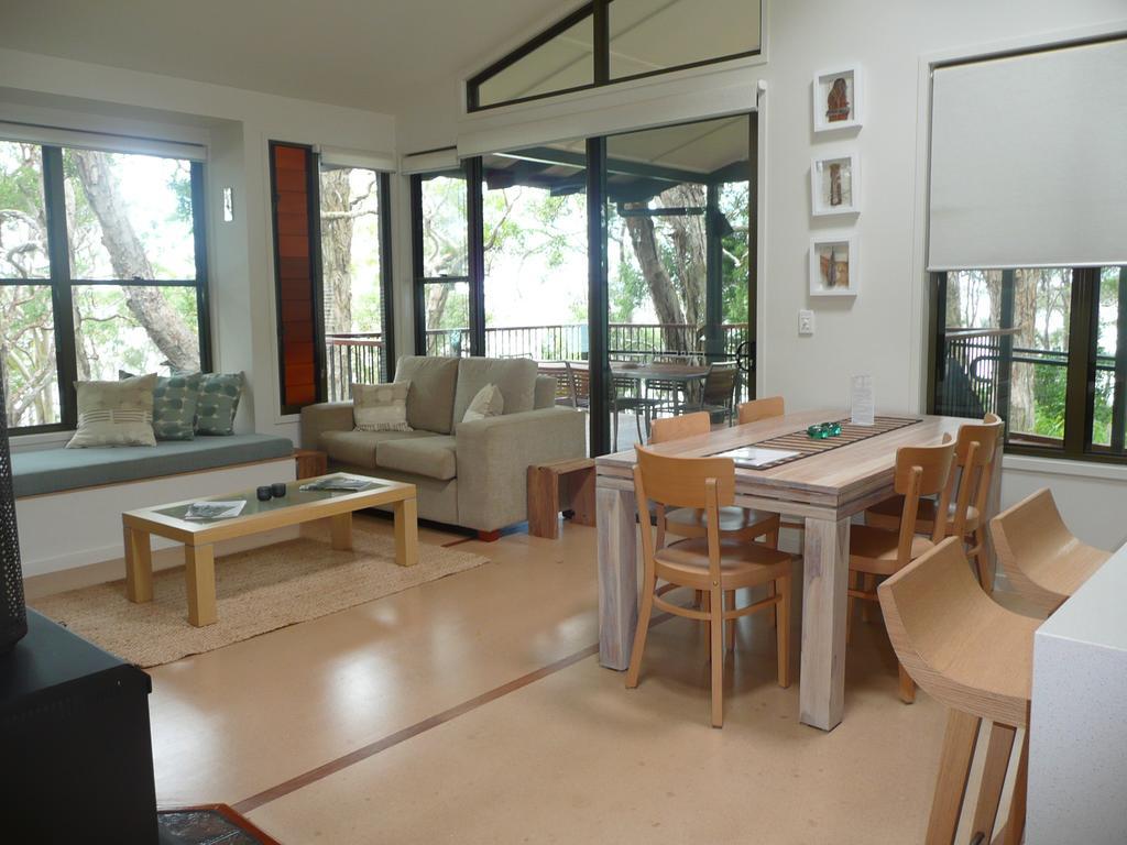 נוסוויל Eumarella Shores Noosa Lake Retreat מראה חיצוני תמונה