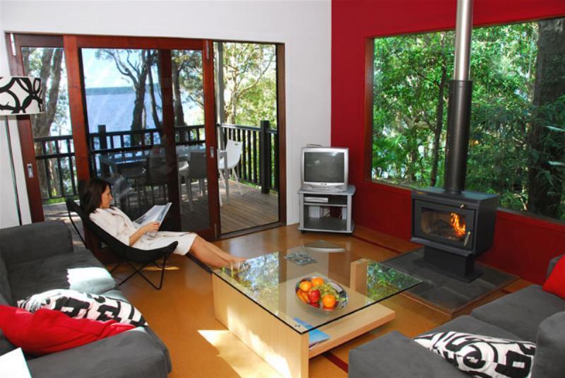 נוסוויל Eumarella Shores Noosa Lake Retreat מראה חיצוני תמונה